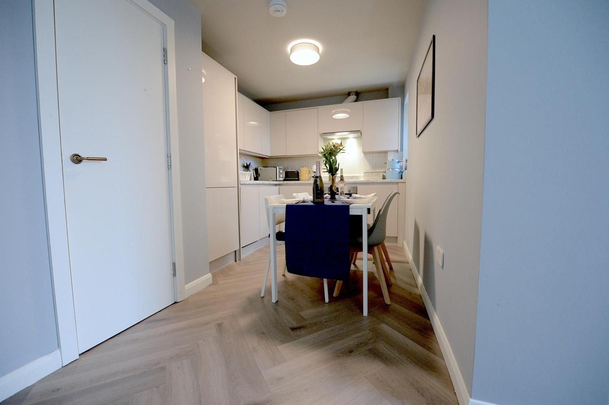 Ferienwohnung 2 Bed Terraced Flat Piccadilly Line London Exterior foto