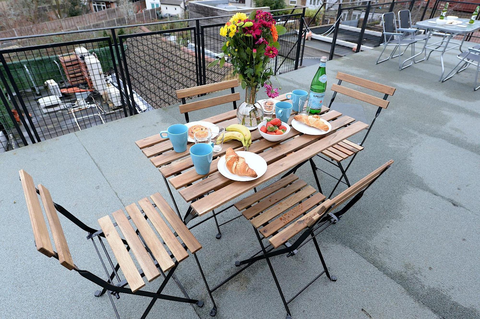 Ferienwohnung 2 Bed Terraced Flat Piccadilly Line London Exterior foto